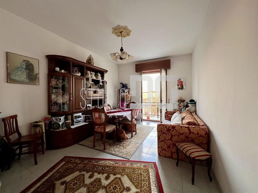 Bilocale in Via Buozzi, Limbiate