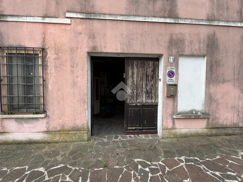 Casa indipendente in Via Battisti 25, San Benedetto Po — foto 4 di 5