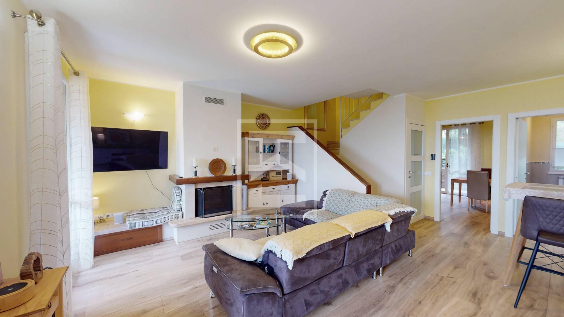 Villa a schiera in Via Sant' Ambrogio 42, Toscolano-Maderno