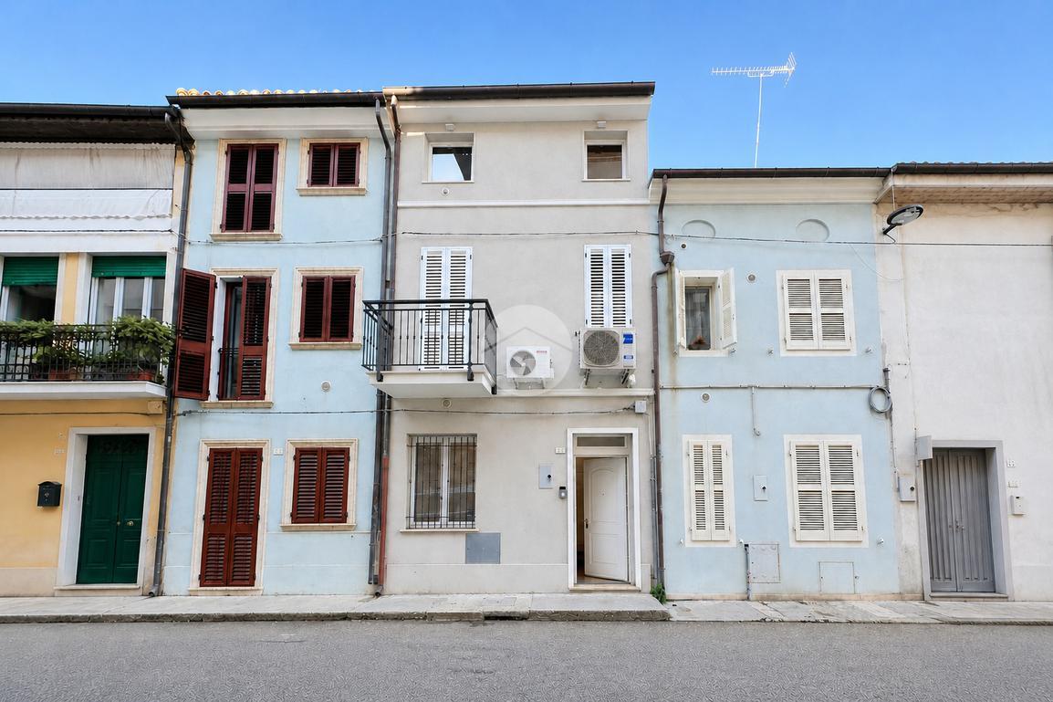 Casa indipendente in Via della Nave 125, Civitanova Marche