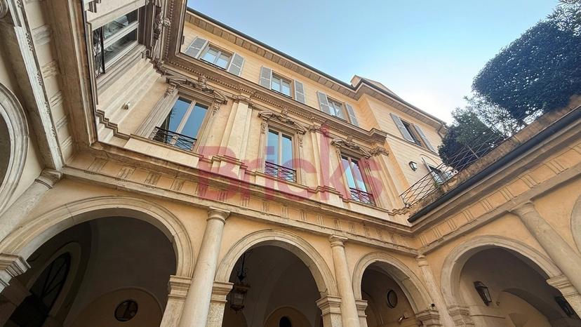 Villa bifamiliare in Via San Maurilio 19, Milano — foto 4 di 5