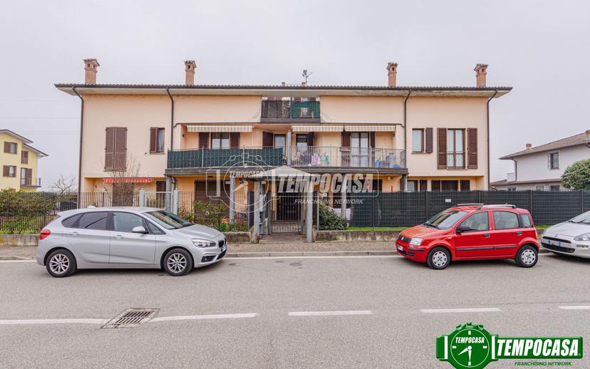 Bilocale in Via delle Rose, Albuzzano