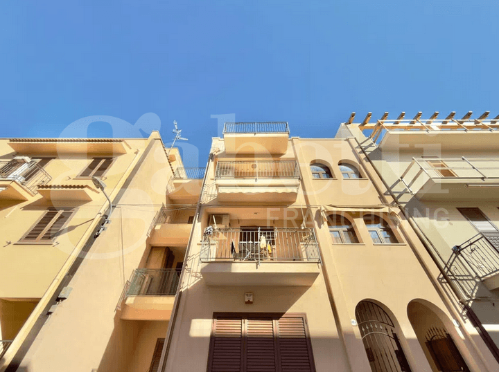 Appartamento in Via dell'Arco 99, Cinisi