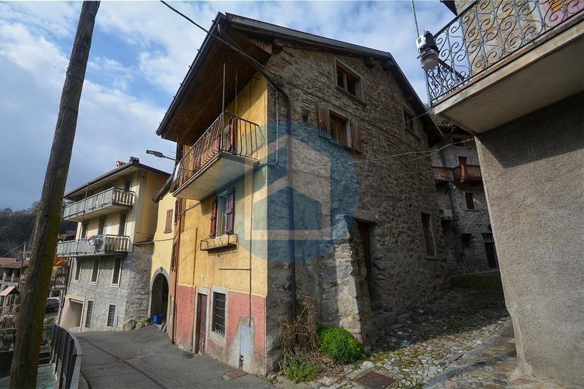 Casa indipendente in Via Ripa, Bienno — foto 3 di 5