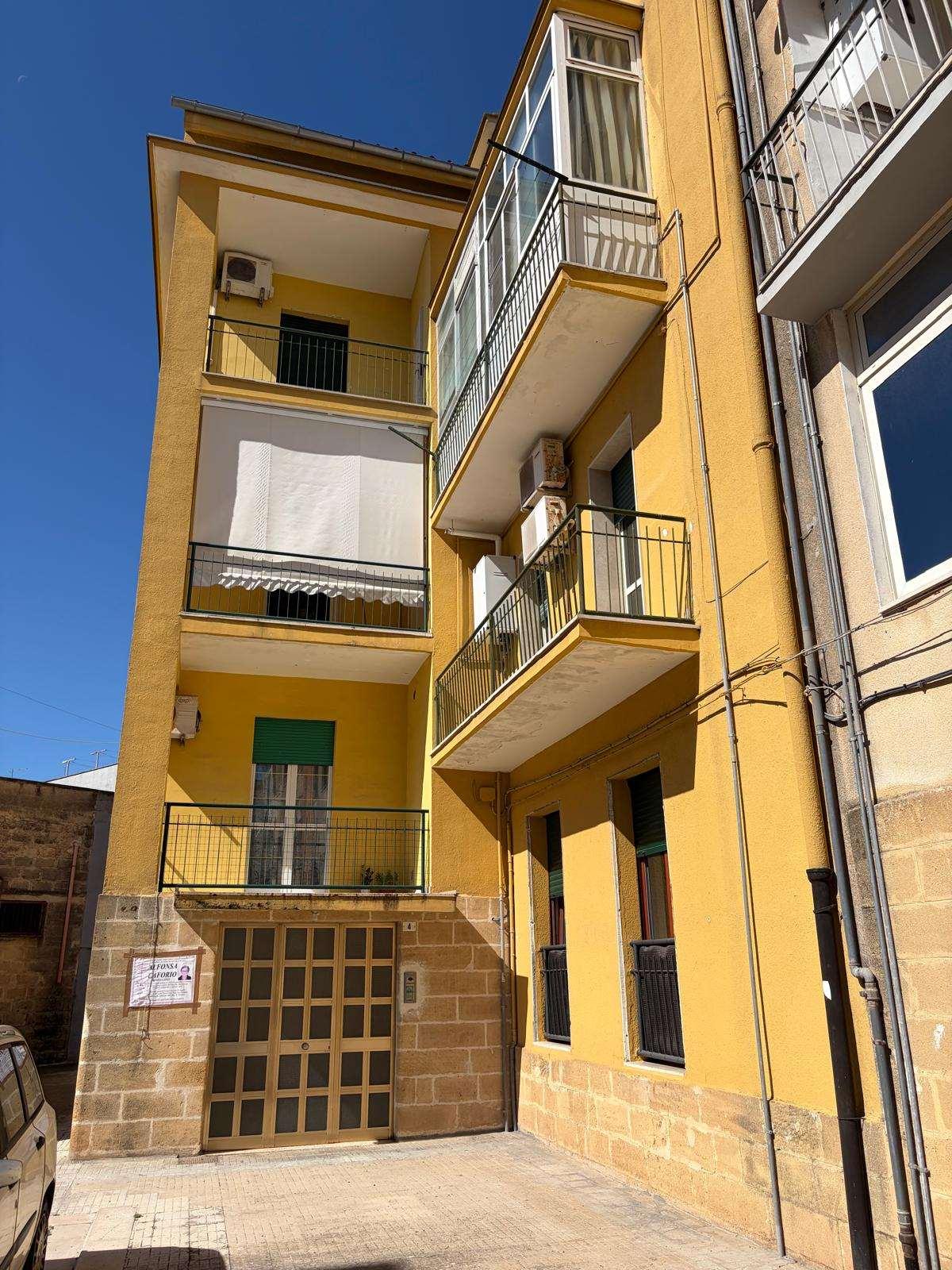 Trilocale in Vico Maggi 4, Francavilla Fontana