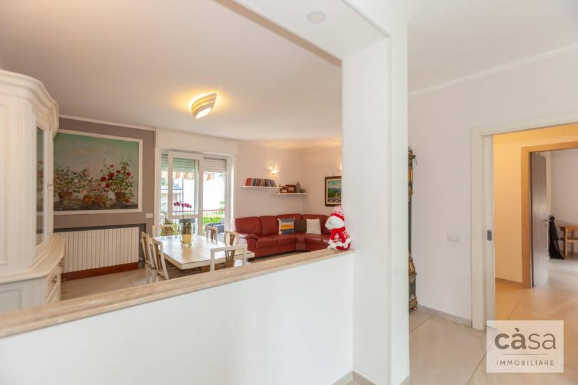 Trilocale in Via De Amicis 21, Vedano Olona — foto 2 di 5