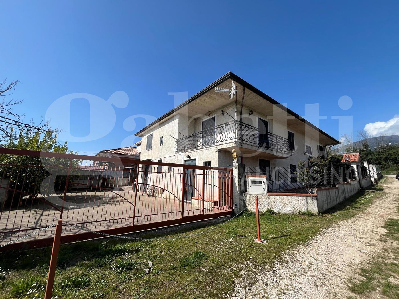 Casa indipendente in Via Vecchia per Alife, Piedimonte Matese