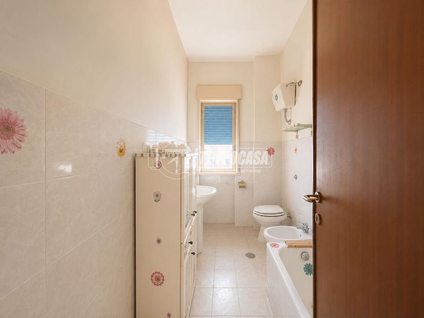 Trilocale in Via Pio XII 24, Casoria — foto 5 di 5