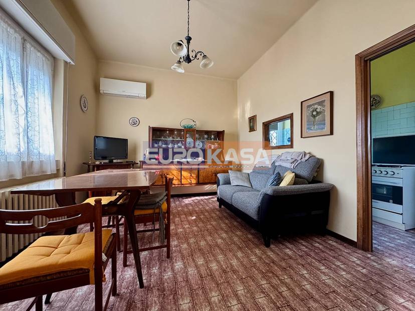 Villa in Via Brembate, Osio Sotto — foto 3 di 5