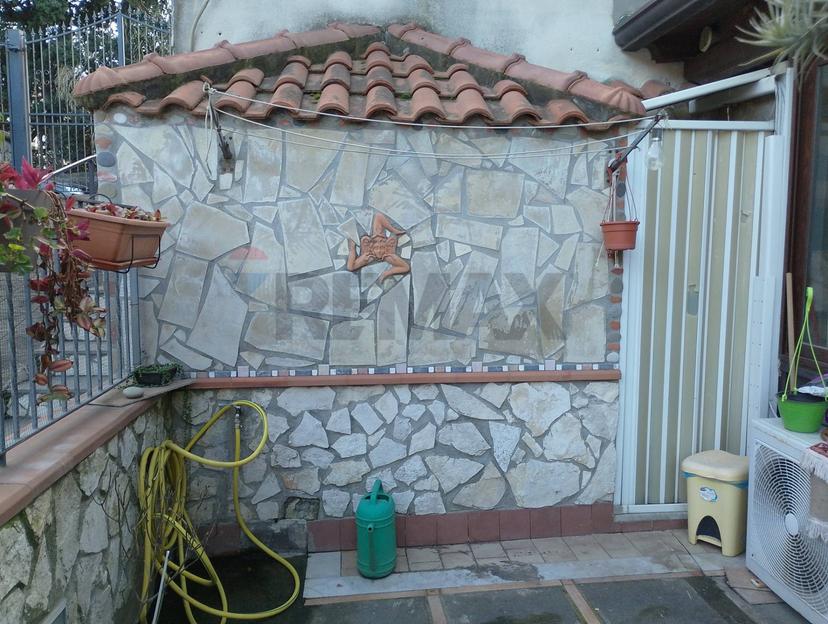 Casa indipendente in Via Sant' Anna 7-9, Mascali — foto 3 di 5