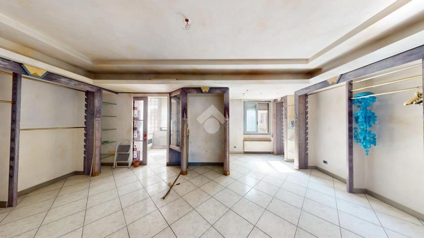 Trilocale in Via del Lavoro 11, Brindisi