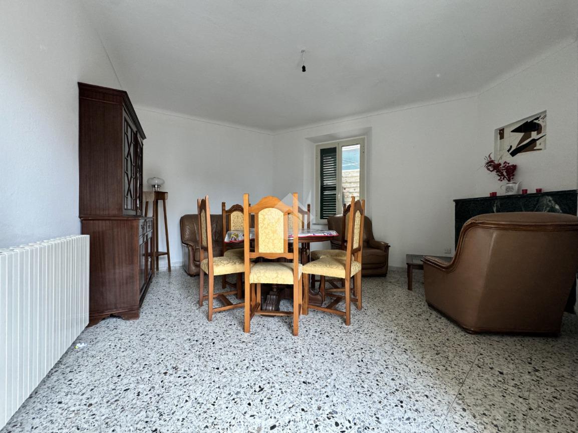 Trilocale in Via Grazia Deledda 81, Nuoro