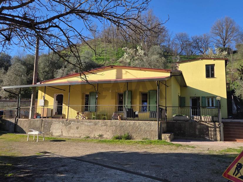Villa, Terranuova Bracciolini — foto 4 di 5