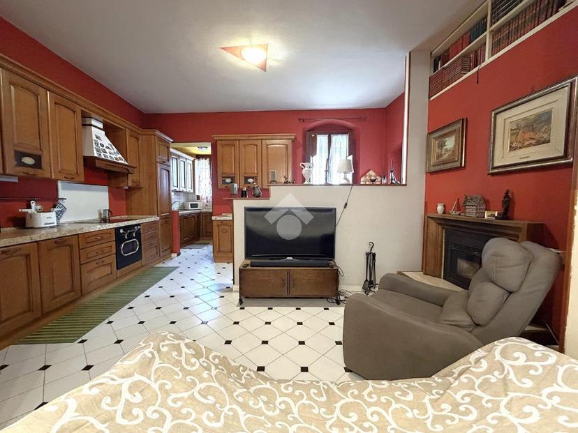 Casa indipendente in Via Roma 9, Sesto ed Uniti — foto 2 di 5