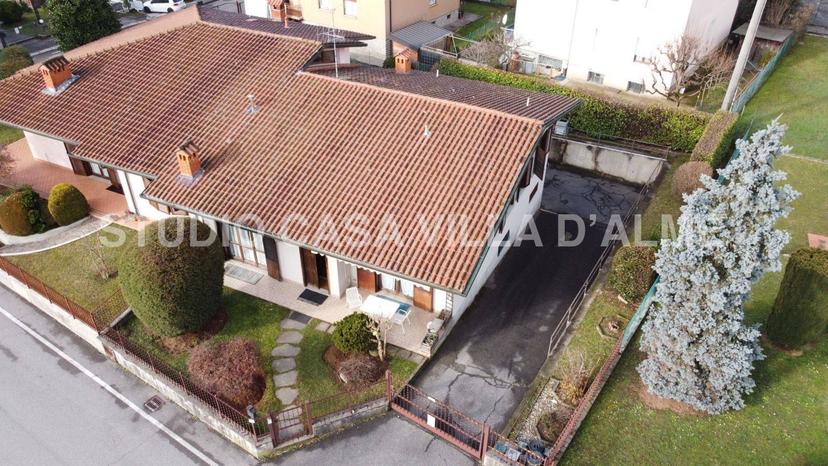 Villa in Via Monviso, Ponteranica — foto 2 di 5