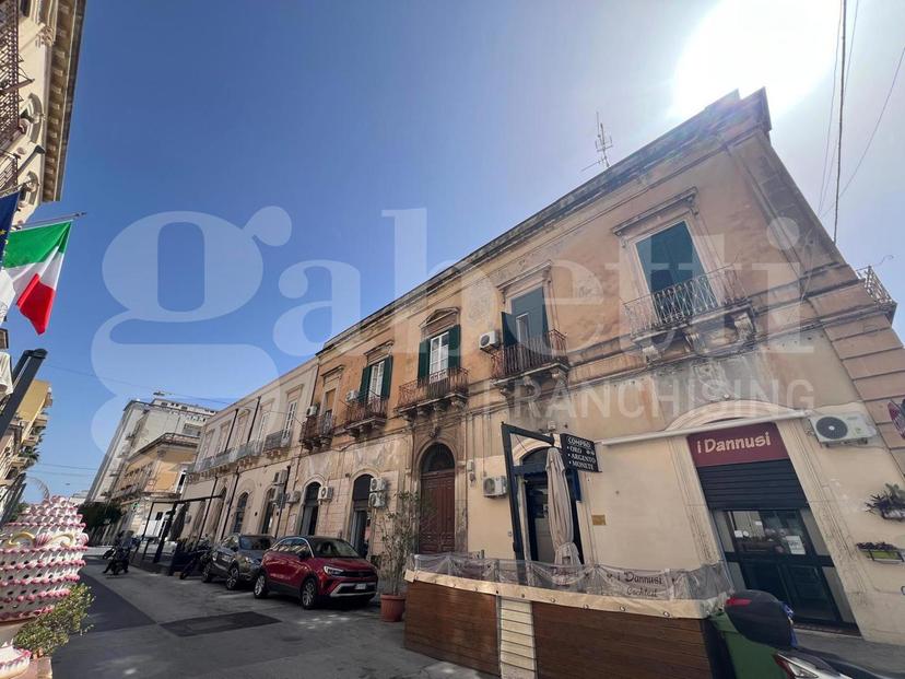 Trilocale in Via Nino Bixio 6, Siracusa