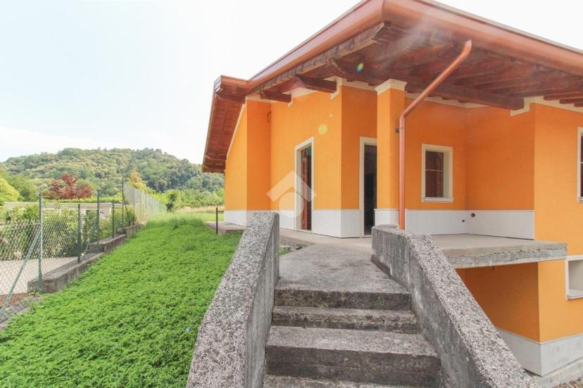 Villa in Via del Fango, Barghe — foto 2 di 5