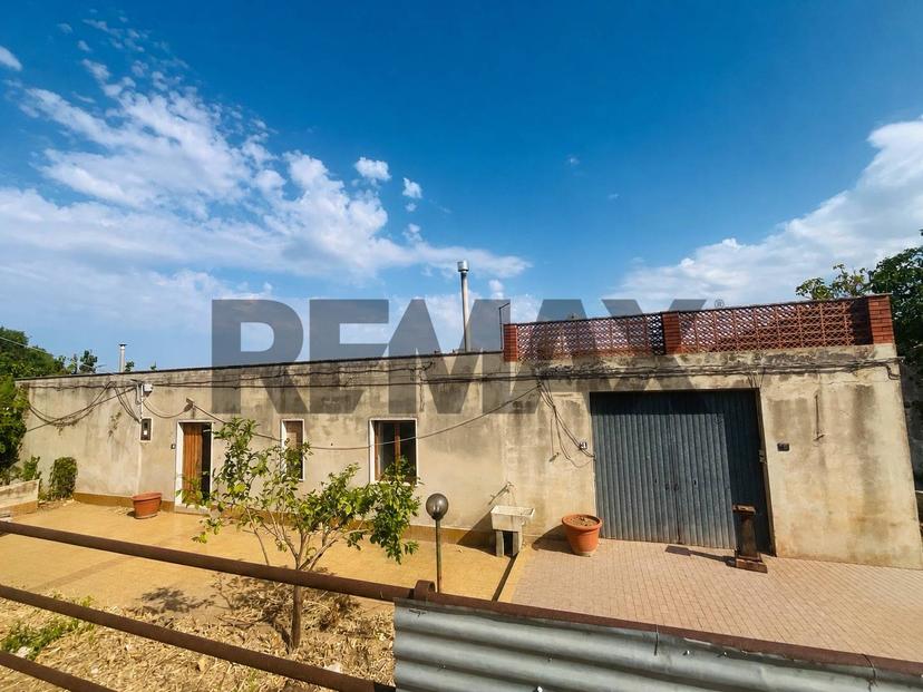 Casa indipendente in S.Elena Pietre Nere Cava Ispica 84, Modica