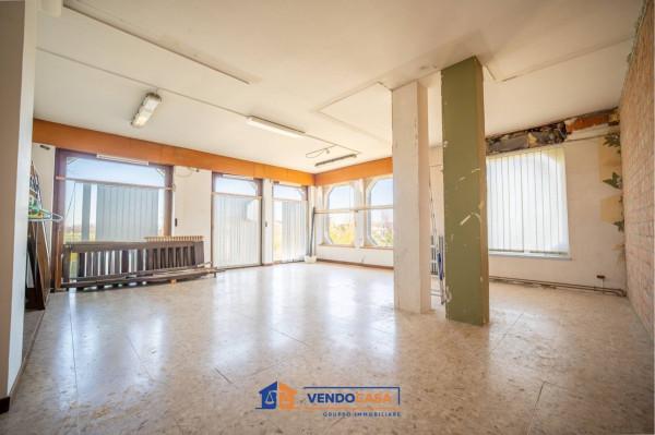 Quadrilocale in Via Camillo Benso di Cavour 105, Borgo San Dalmazzo — foto 3 di 5