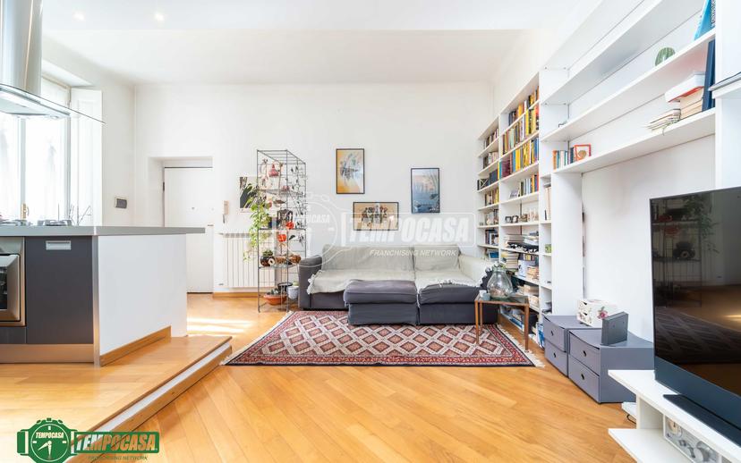 Bilocale in Via Plinio 37, Milano