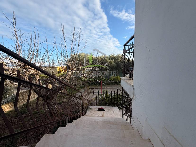 Casa indipendente in Contrada Sant'Andrea, Cupra Marittima — foto 2 di 5