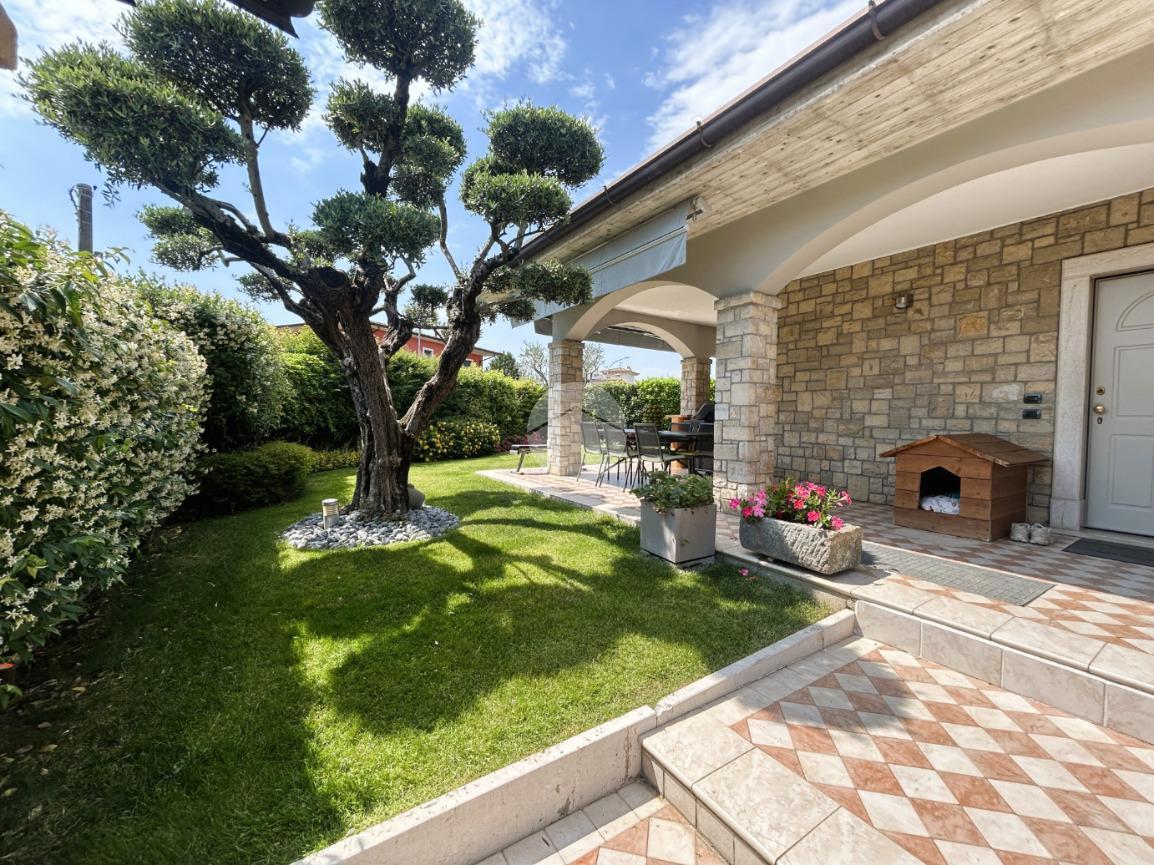 Villa in Via Bonomelli 4, Rovato