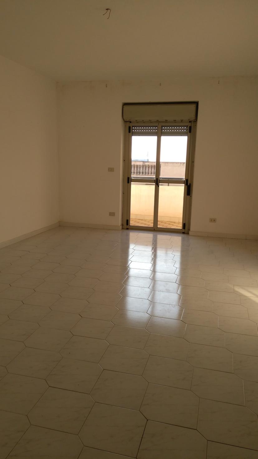 Bilocale in Via Trapezzoli Sud San Gregorio 40, Reggio di Calabria — foto 3 di 5