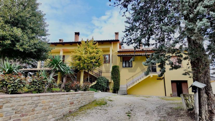 Casa indipendente in Frazione Castiglioni 77, Arcevia — foto 3 di 5