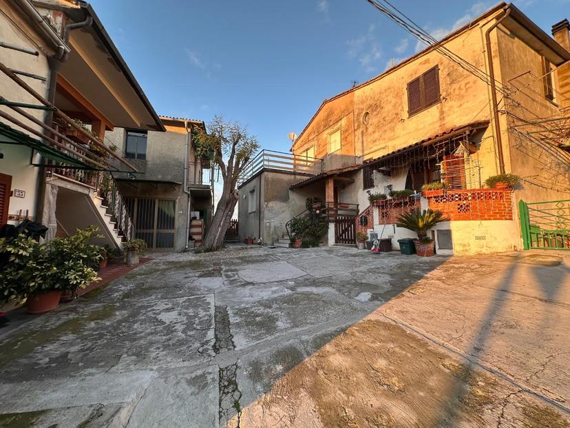 Porzione di casa, Crespina Lorenzana — foto 3 di 5