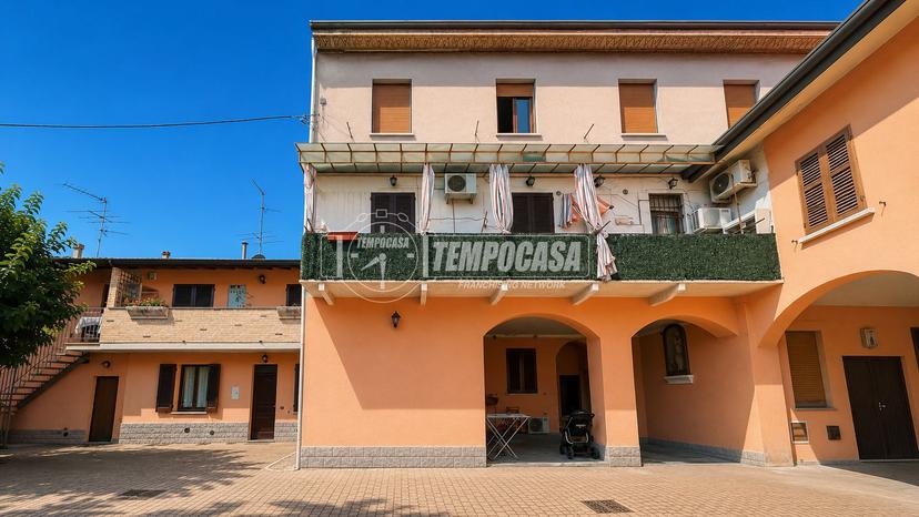 Bilocale in Via Bagatti Valsecchi, Varedo — foto 4 di 5