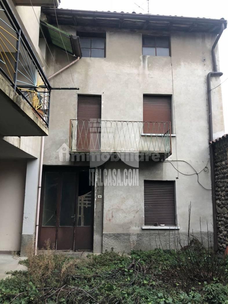 Villa quadrifamiliare in Papa Giovanni XXIII, Villa di Serio — foto 2 di 5