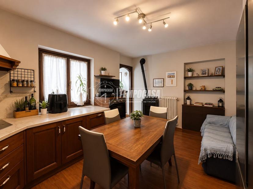 Casa indipendente in Vicolo Gallo 5, Farigliano