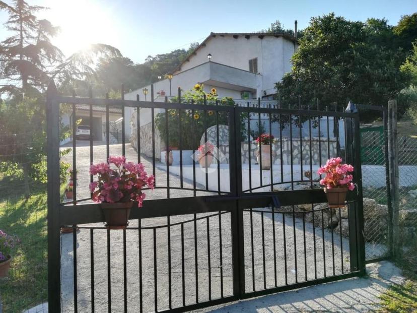 Villa in Via Sant'Anna 10, Castelnuovo di Farfa — foto 4 di 5