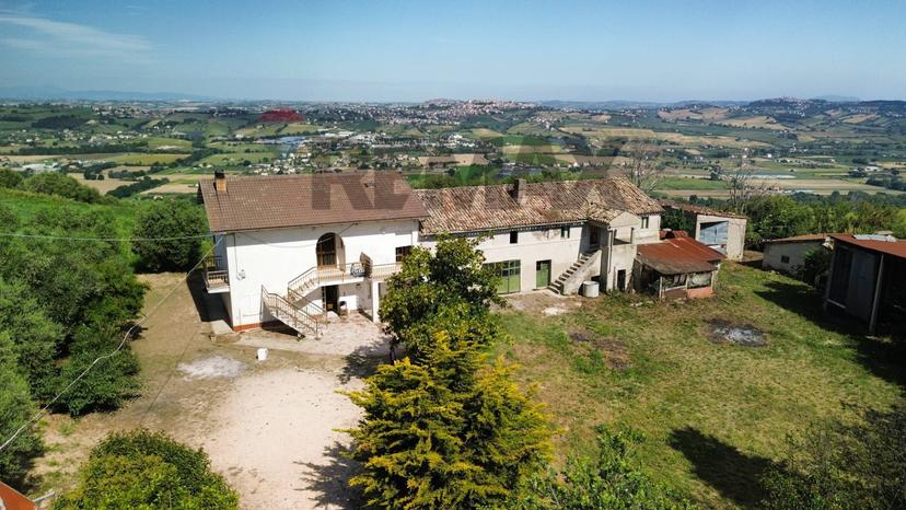 Rustico in Contrada Bore di Tenna 50, Fermo — foto 3 di 5