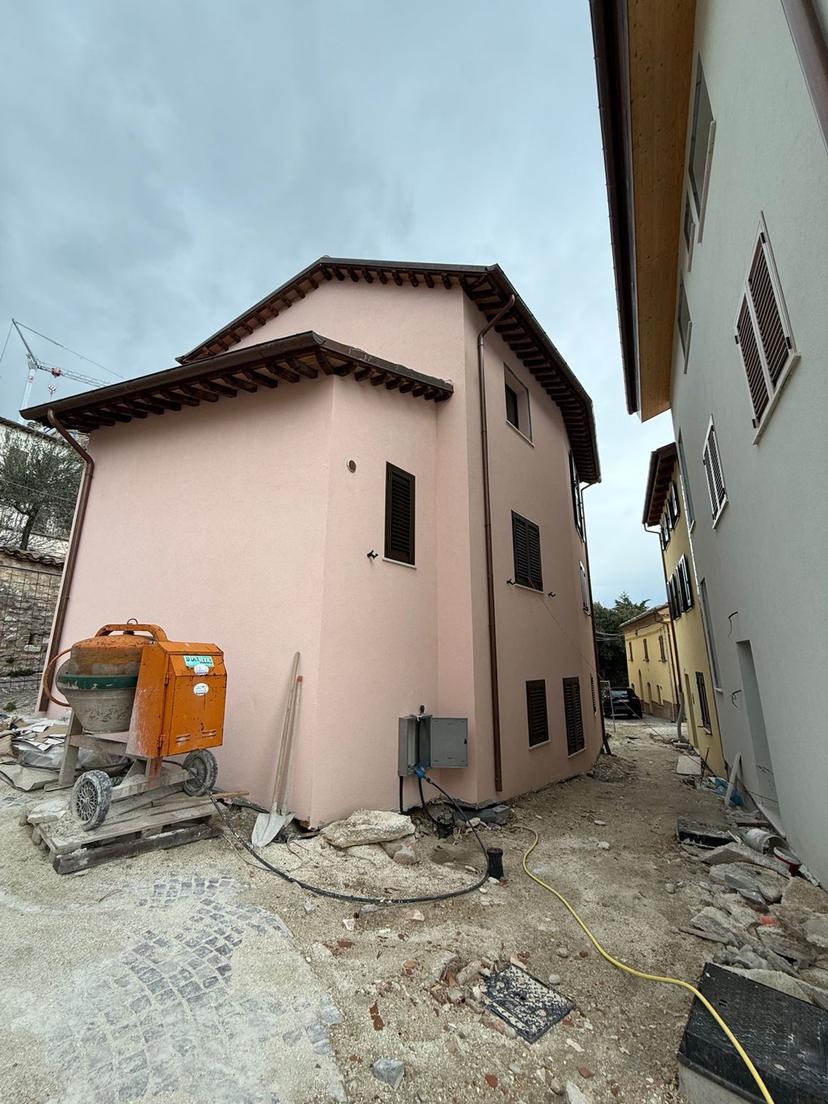Casa indipendente in Castello di Borgiano, Serrapetrona — foto 2 di 5