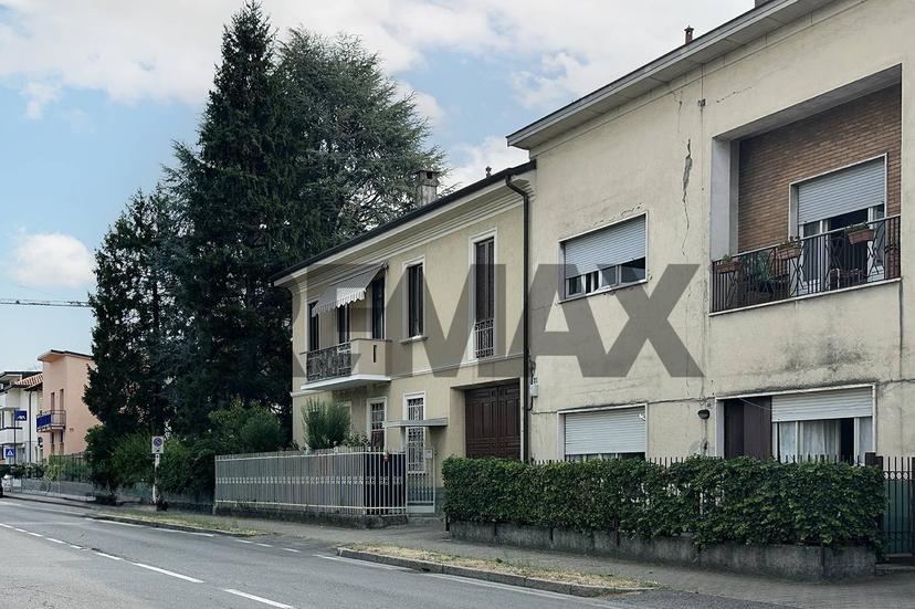 Trilocale in Via Milano 3, Giussano — foto 3 di 5