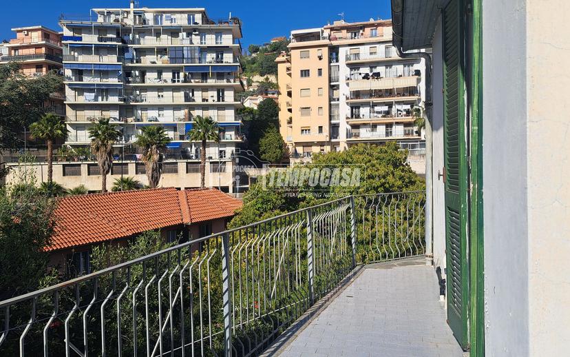 Casa indipendente in Via Galileo Galilei 180, Sanremo — foto 2 di 5