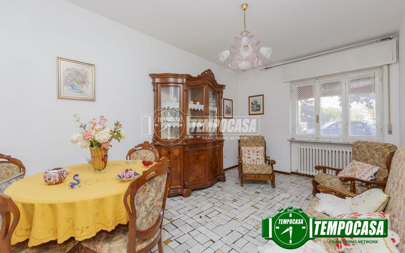 Trilocale in Via Pollini Stefano, Zinasco Nuovo, Zinasco — foto 4 di 5