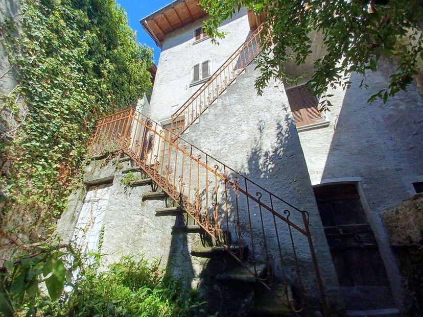 Porzione di casa, Dongo — foto 2 di 5