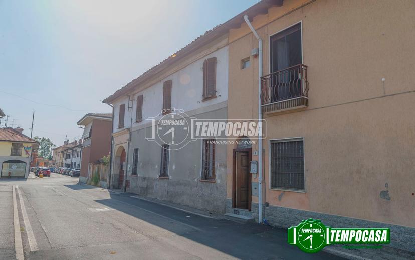 Trilocale in Via San Quirico, Landriano