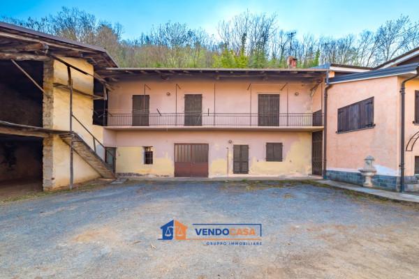 Villa bifamiliare in Via Fontanile 4, Valgrana