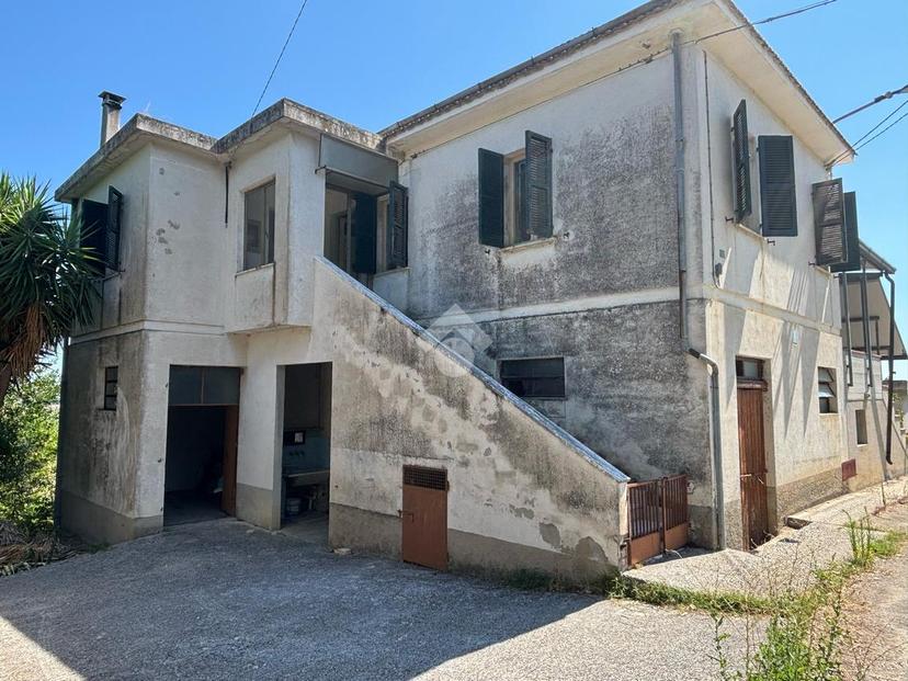 Casa indipendente in Contrada Artemisio 32, Cellino Attanasio — foto 3 di 5