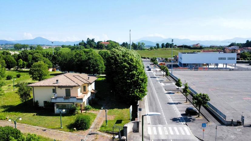 Villa in Via Martinengo  31, Rovato — foto 2 di 5