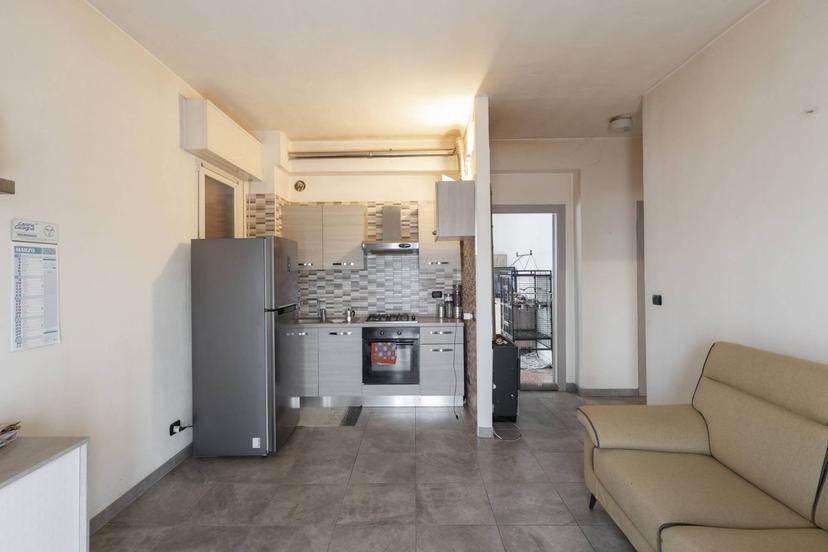 Trilocale in Via Alessandro Volta 35, Concorezzo — foto 4 di 5
