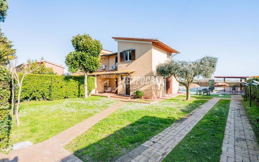 Villa a schiera in Via del Sagittario, Ladispoli — foto 5 di 5