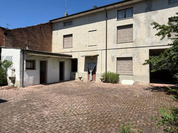 Villa in Via Vittorio Emanuele III 19, Corana