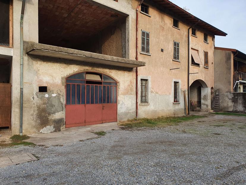 Rustico in Via Trieste, Fenegrò — foto 3 di 5