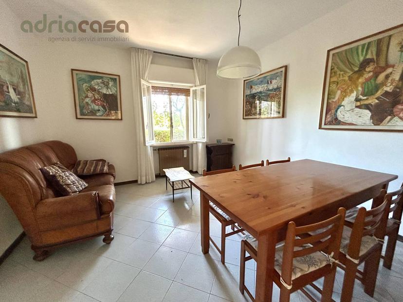Casa indipendente in Viale Abruzzi, Riccione