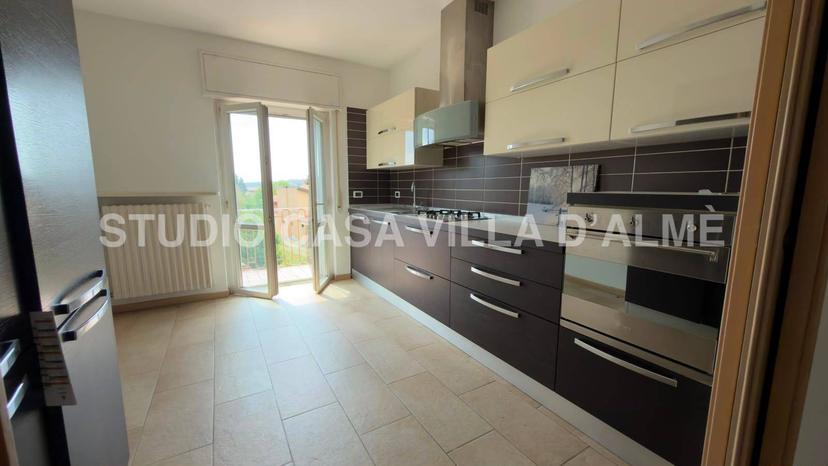 Trilocale in Via Maresana, Ponteranica