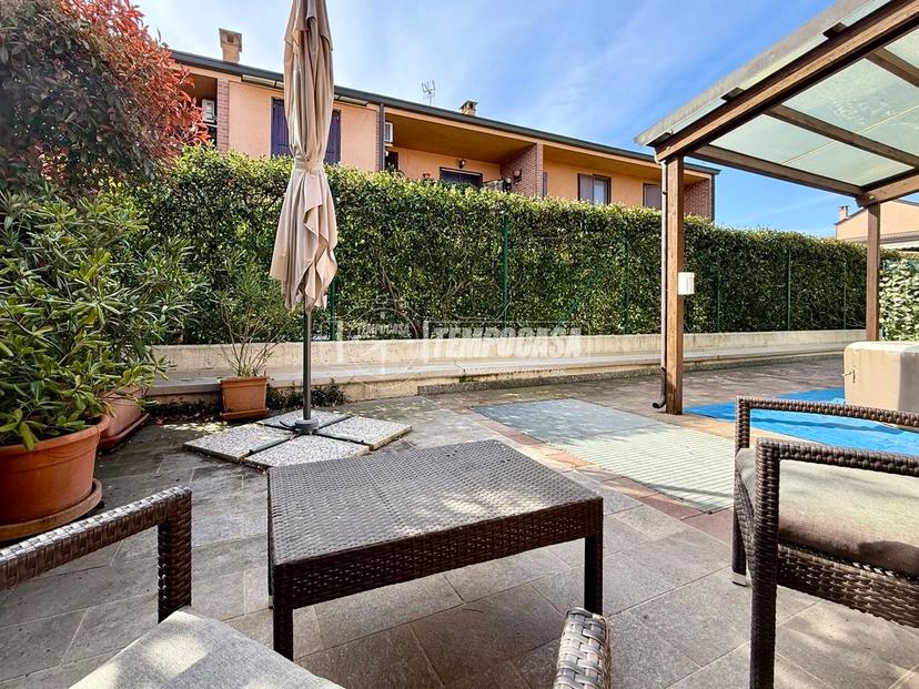 Villa in Via Galvani 16, Usmate Velate — foto 3 di 5